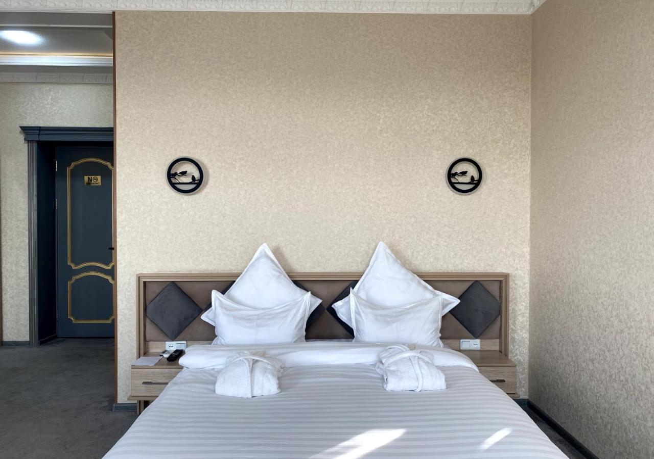 Diyor Hotel Marghilon Luaran gambar