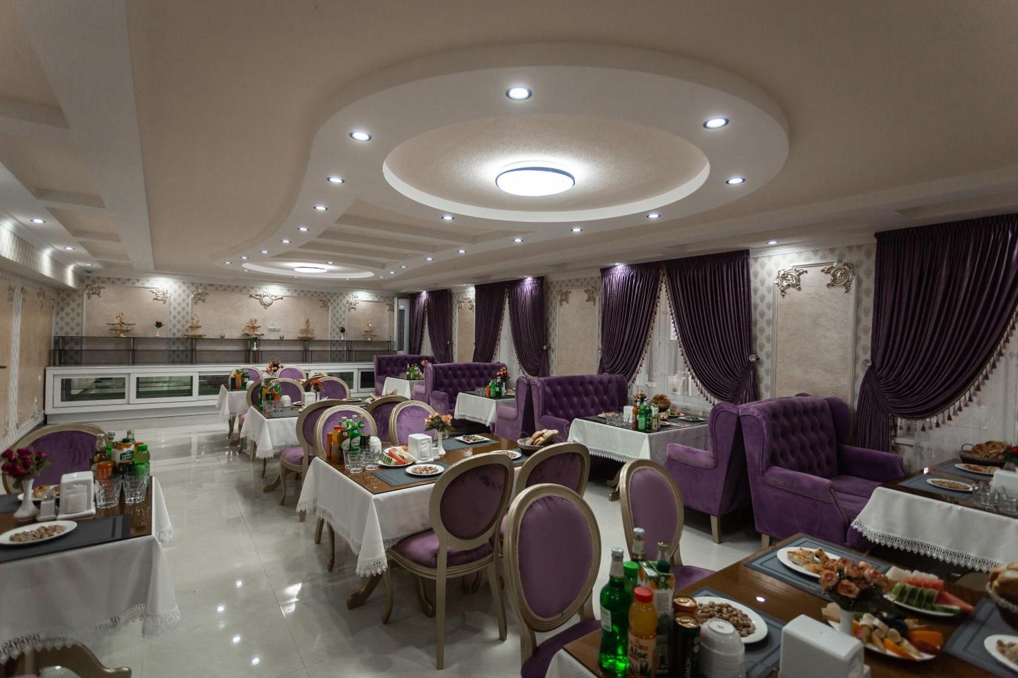 Diyor Hotel Marghilon Luaran gambar